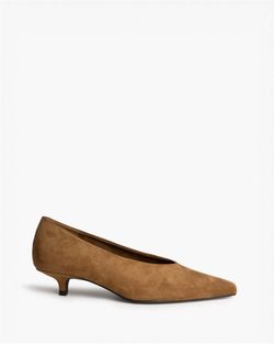 Zapato Salón con Tacón Fino Camel marca Corina REF. M6695