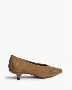Zapato Salón con Tacón Fino Camel marca Corina REF. M6695
