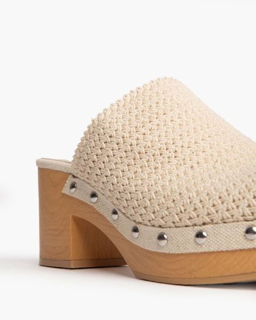 Zoccolo traforato naturale Alison marca Corina RIF. M4166