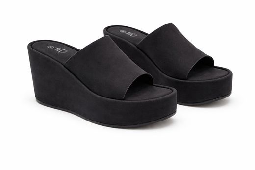 Tamanco de plataforma preto aberto